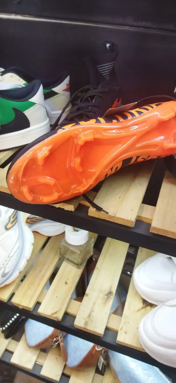 کفش چمن سایز42.43خارجی|کیف، کفش، کمربند|خمین, |دیوار