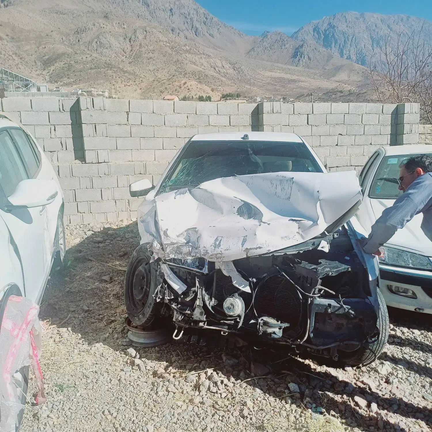 فروش ماشین تصادفی|خودرو سواری و وانت|یاسوج, |دیوار