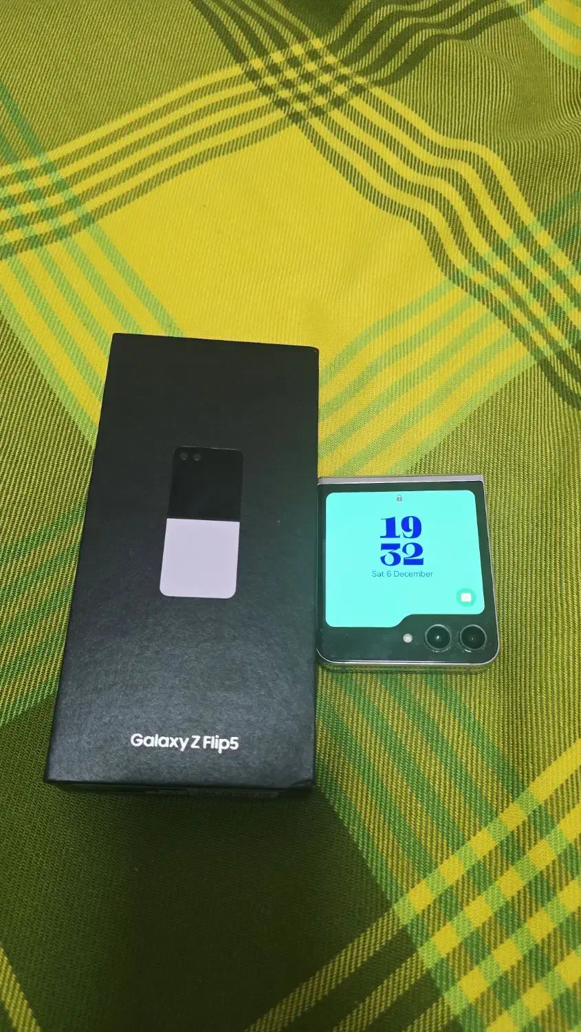 Samsung z flip 5 256G|موبایل|تهران, نازیآباد|دیوار