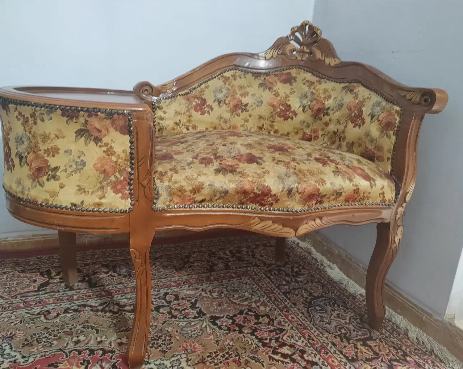 میز تلفن سلطنتی|میز تلفن|کرمان, |دیوار