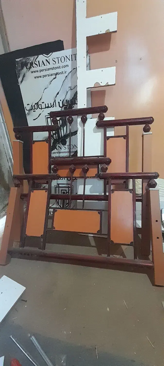 یک عدد تخت|آرایشی، بهداشتی، درمانی|زرند, |دیوار