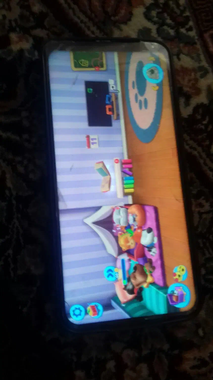 گوشیم گمشده محدوده آبذردشت|اشیا|نیریز, |دیوار