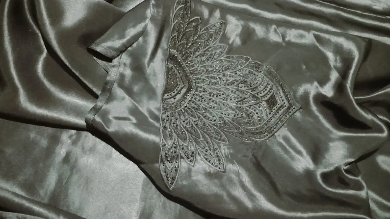 چادر ملی مشکی گلدوزیشده نگین دار|لباس|کرمانشاه, |دیوار