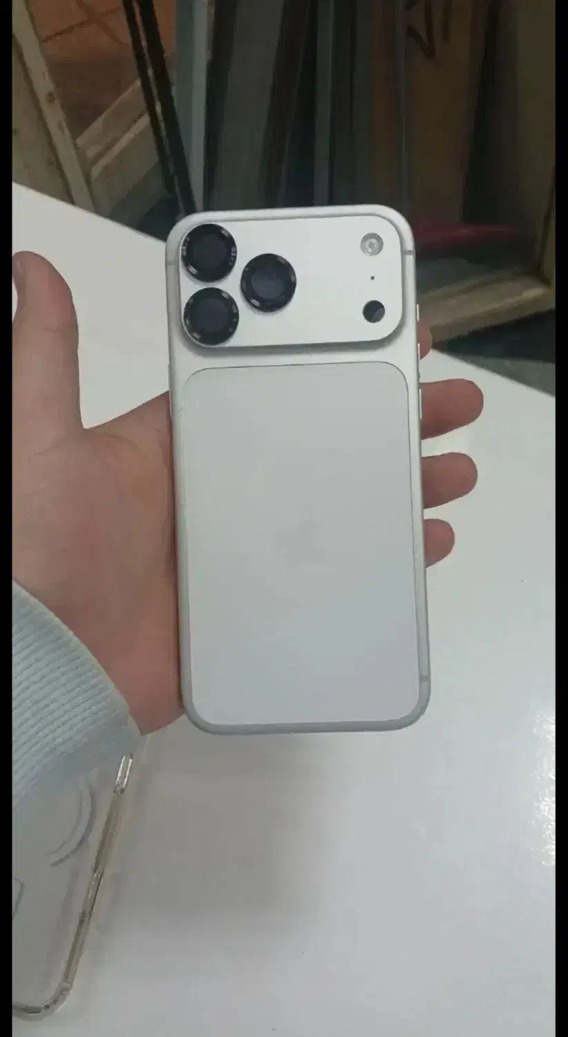 ایفون 17 پرومکس سفید|موبایل|نسیمشهر, |دیوار