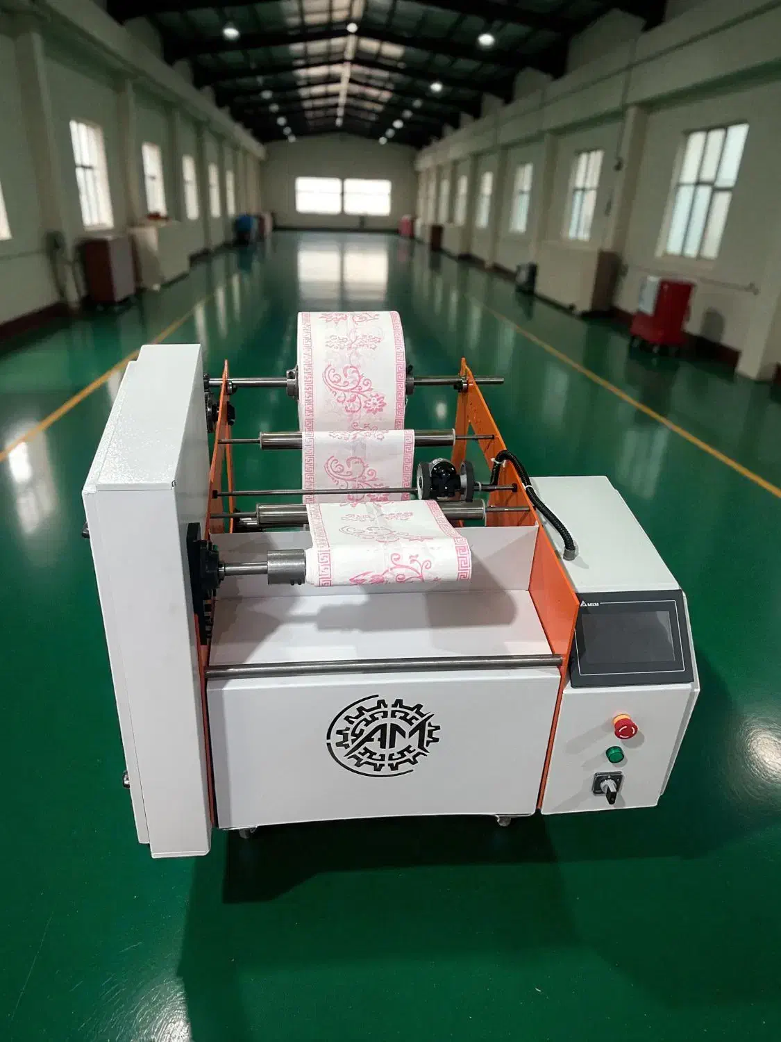 دستگاه رول ب رول سفره یکبار مصرف|ماشین‌آلات صنعتی|تهران, نیلوفر|دیوار