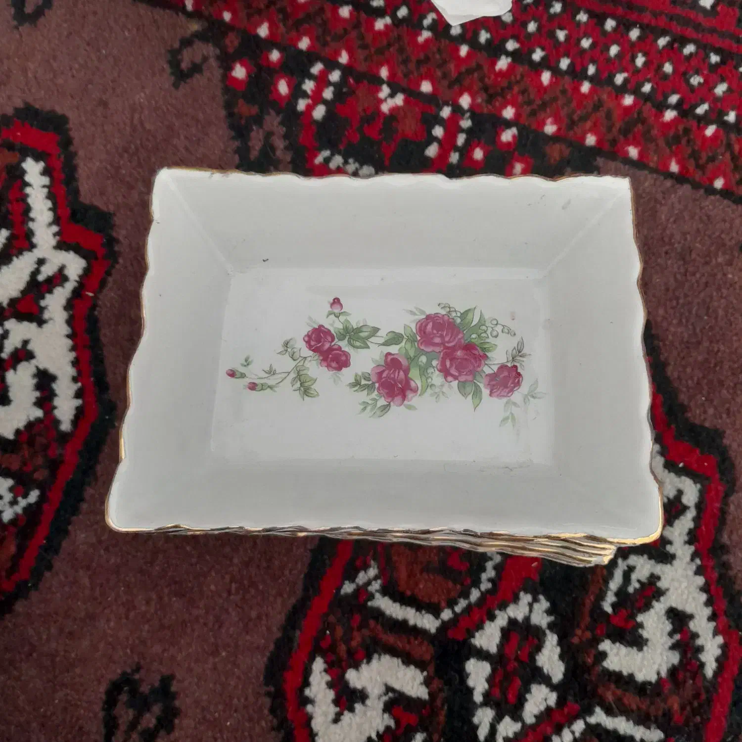 چینی گلسرخ|ظروف سرو و پذیرایی|مشهد, چهارچشمه|دیوار