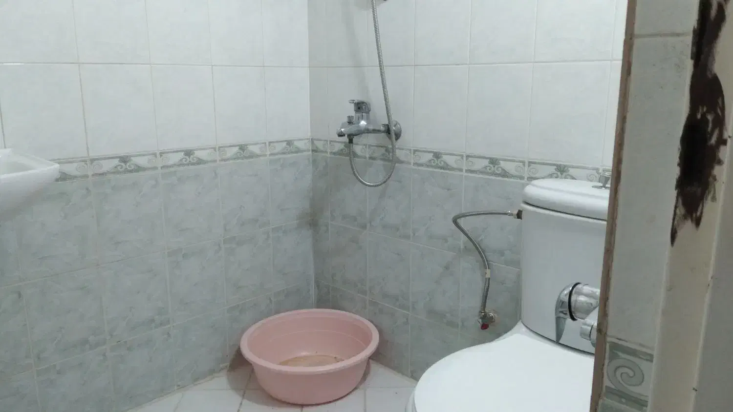 اجاره آپارتمان ۱۴۶ متری ۳ خوابه طبقه ۲ در بنیاد|اجارهٔ آپارتمان|قم, بنیاد|دیوار