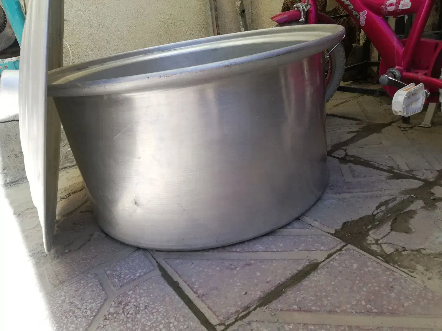 دیگ|ظروف پخت‌وپز|مریوان, |دیوار