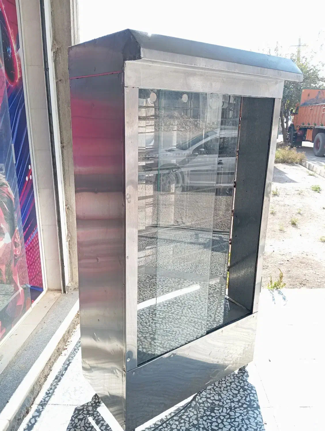 فر پاچینی در حد نو|کافی‌شاپ و رستوران|بیضا, |دیوار