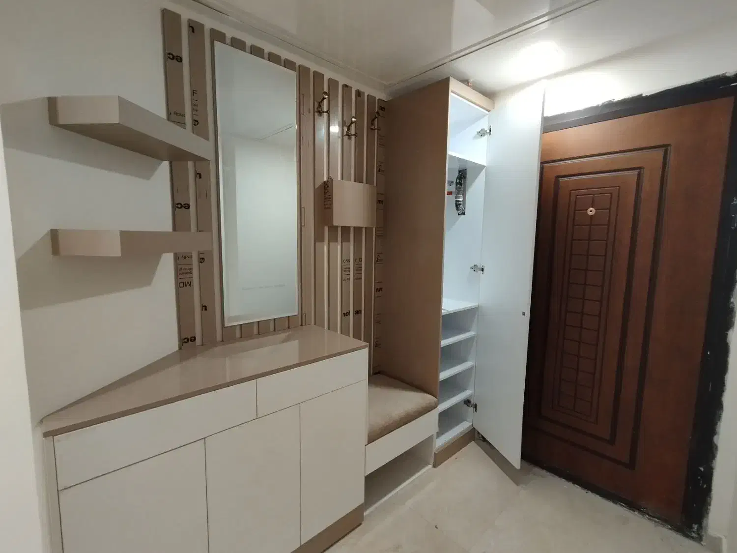 ۱۳۸ متر / نوساز/ غرق نور/ چیتگر/دریاچه