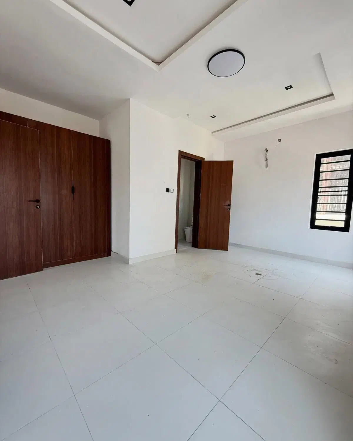 ۲۰۰متر/۳خواب/استخر+سونا/سعادت آباد