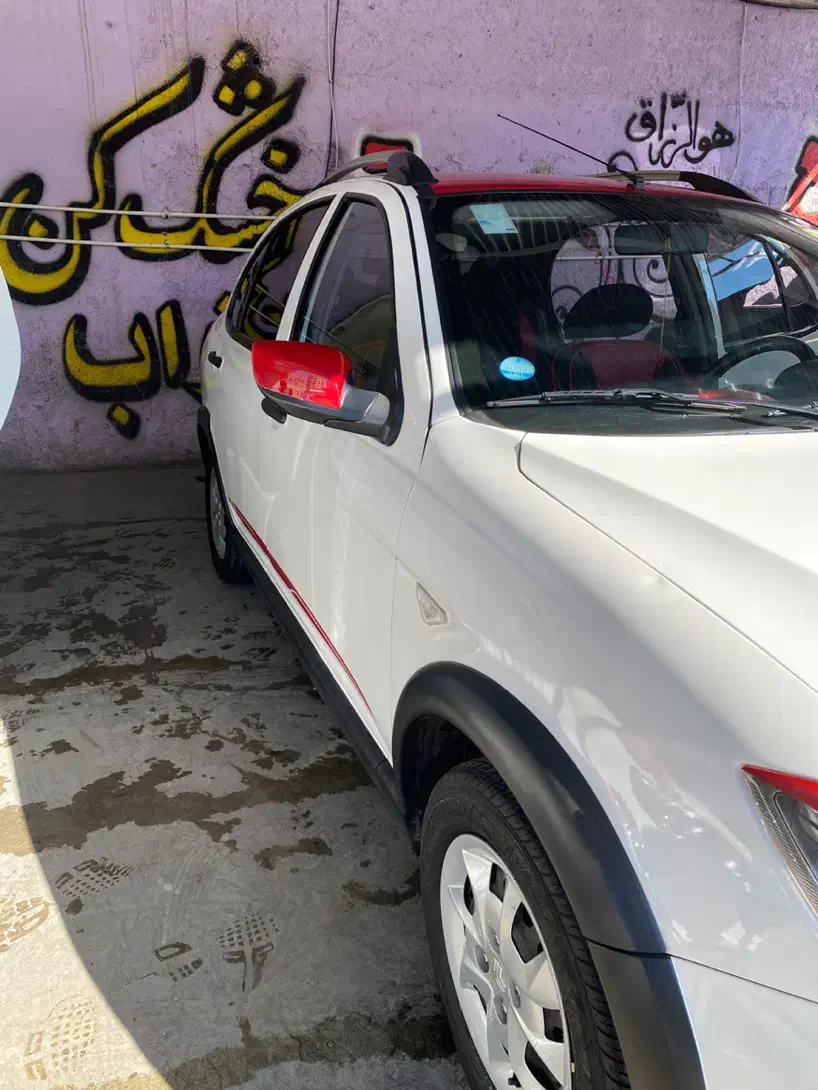 کویک r مدل ۴۰۲سفید قرمز بیرنگ|خودرو سواری و وانت|اسلامشهر, شهرک سعیدیه|دیوار