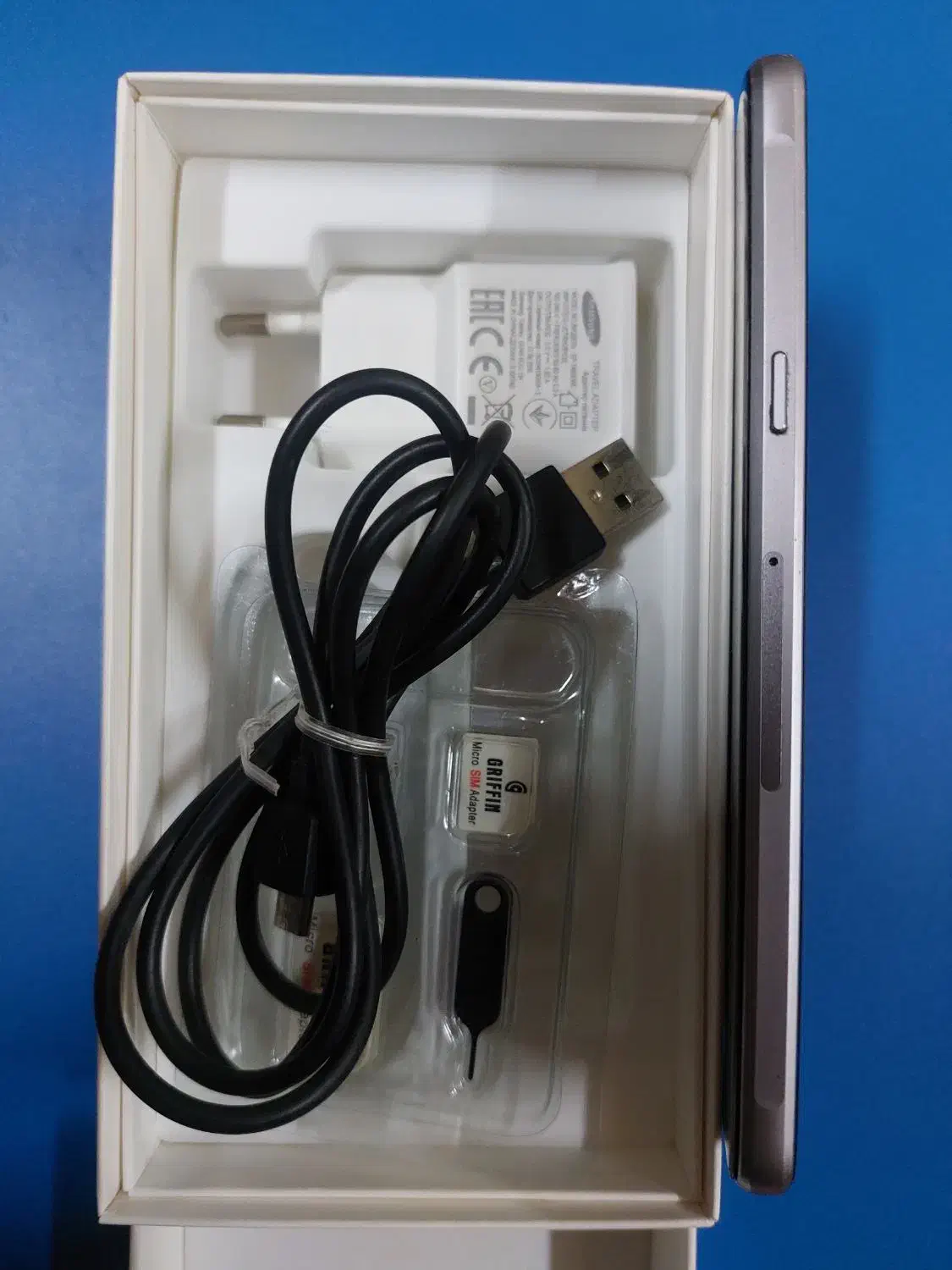 گوشی A5 2016 - فقط LCD نیازمند تعویض|موبایل|فومن, |دیوار
