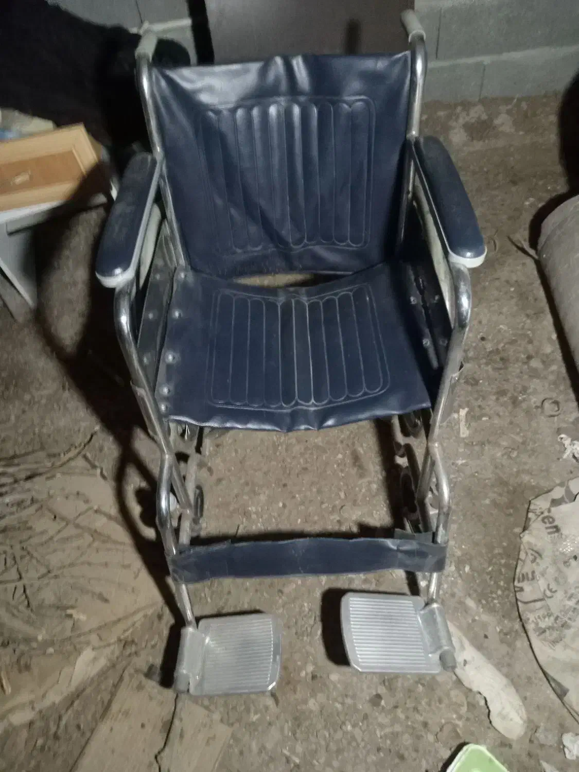 ویلچر تاشو درحد نو|آرایشی، بهداشتی، درمانی|رشت, حافظ آباد|دیوار