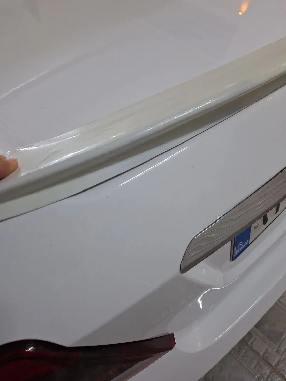 فلاپ روی صندوق عقب دنا پلاس|قطعات یدکی و لوازم جانبی|شوشتر, |دیوار