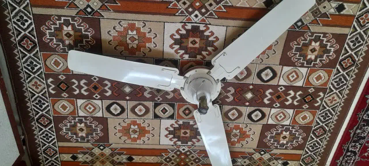 پنکه سقفی|پنکه و تصفیه‌کنندهٔ هوا|قم, شهر قائم|دیوار