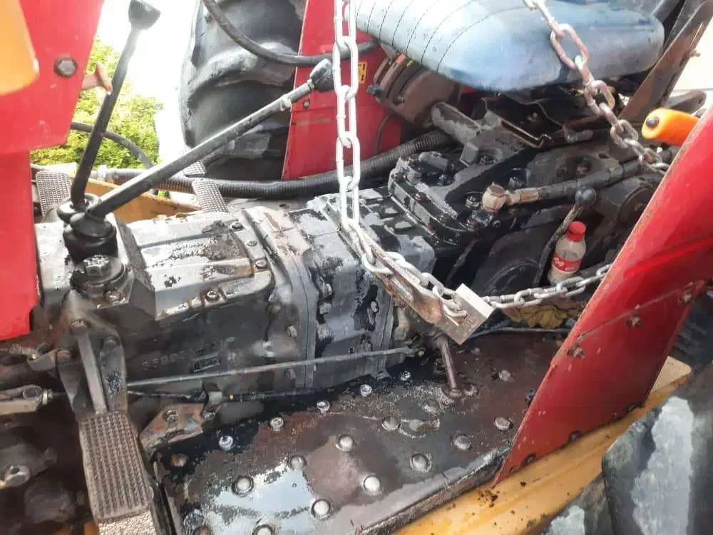 تراکتور مدل ۹۲ بیل پایه بکهو|خودرو سنگین|اصفهان, بهارستان|دیوار