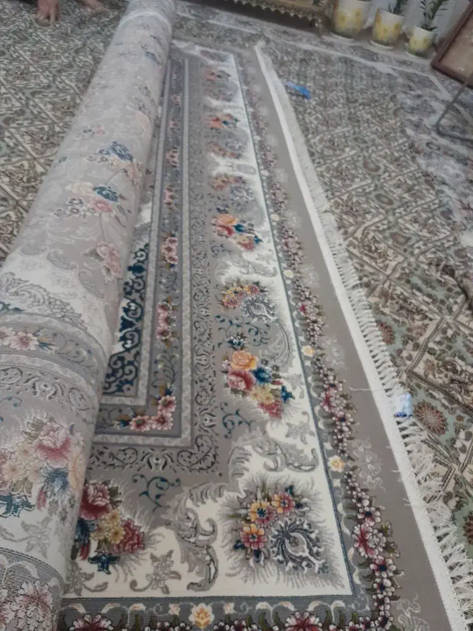 ۲ تخته فرش ۱۲ متری نو ۷۰۰ شانه|فرش|اندیشه, اندیشه فاز ۵|دیوار