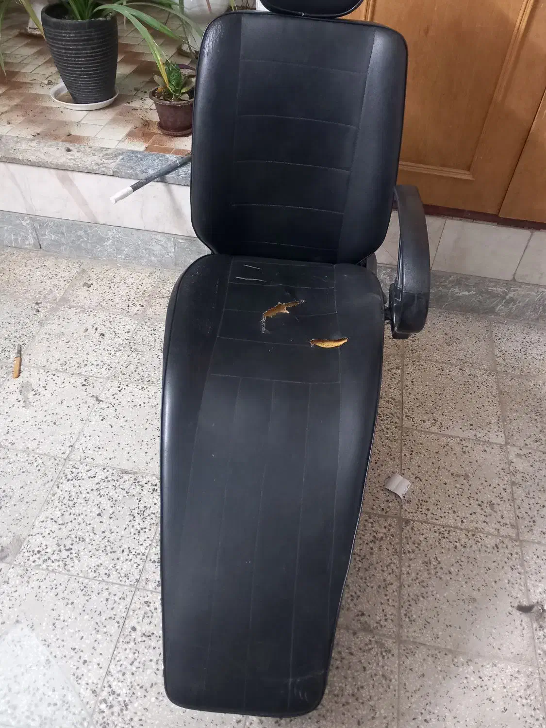 صندلی اصلاح|صندلی و نیمکت|شاهرود, |دیوار