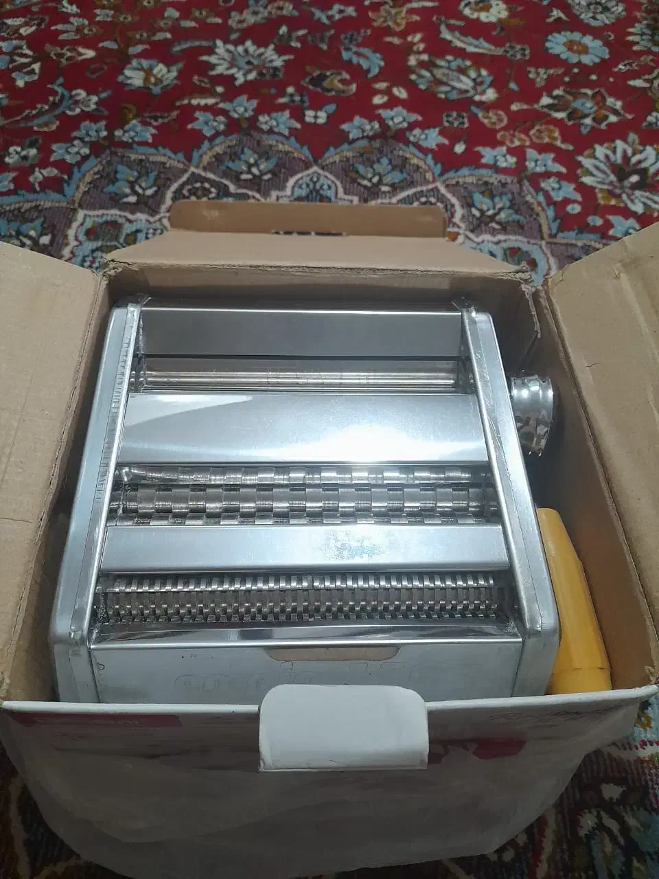 دستگاه رشته ساز یا ماشین خمیر پهن کن|سایر لوازم برقی|دابودشت, |دیوار