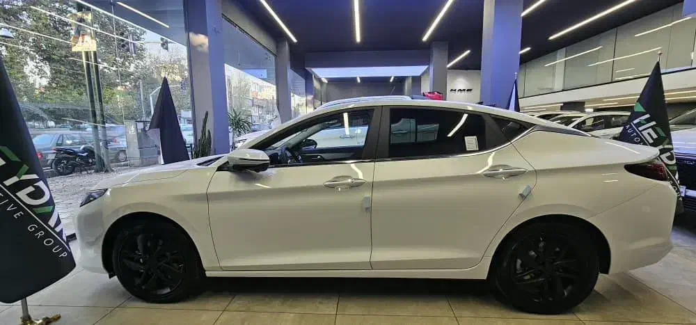 kmc j7 --- 1404|خودرو سواری و وانت|تهران, سید خندان (جلفا)|دیوار