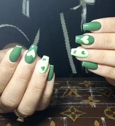 کاشت ناخن تخصصی قیمت ۱۶۰|خدمات آرایشگری و زیبایی|تربتحیدریه, شهرک ولیعصر|دیوار