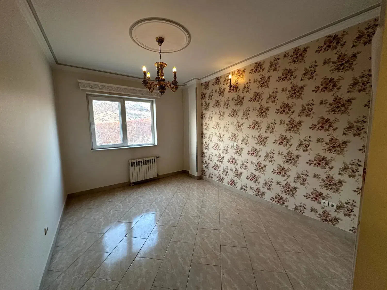 ۱۴۵ متر /سه خواب/ نورگیر /بهترین لوکیشن شهرکOPG