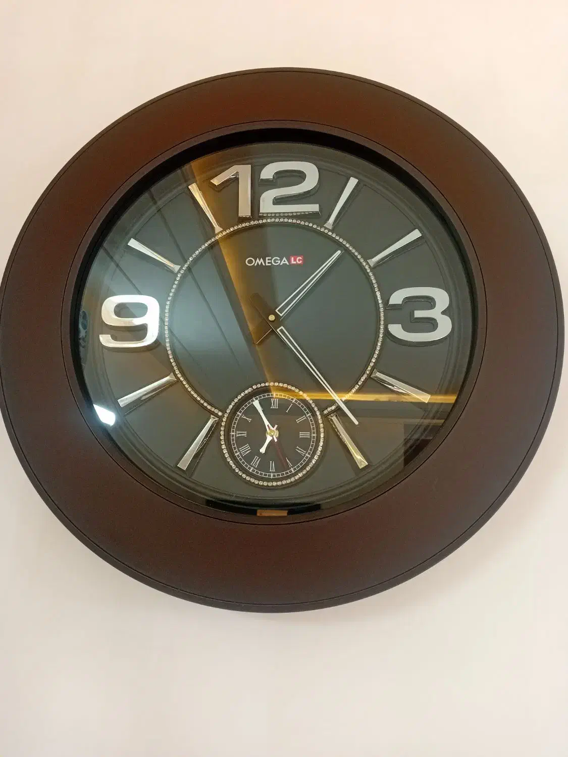 ساعت دیواری مارک امگا اصل|ساعت دیواری و تزئینی|بروجرد, |دیوار