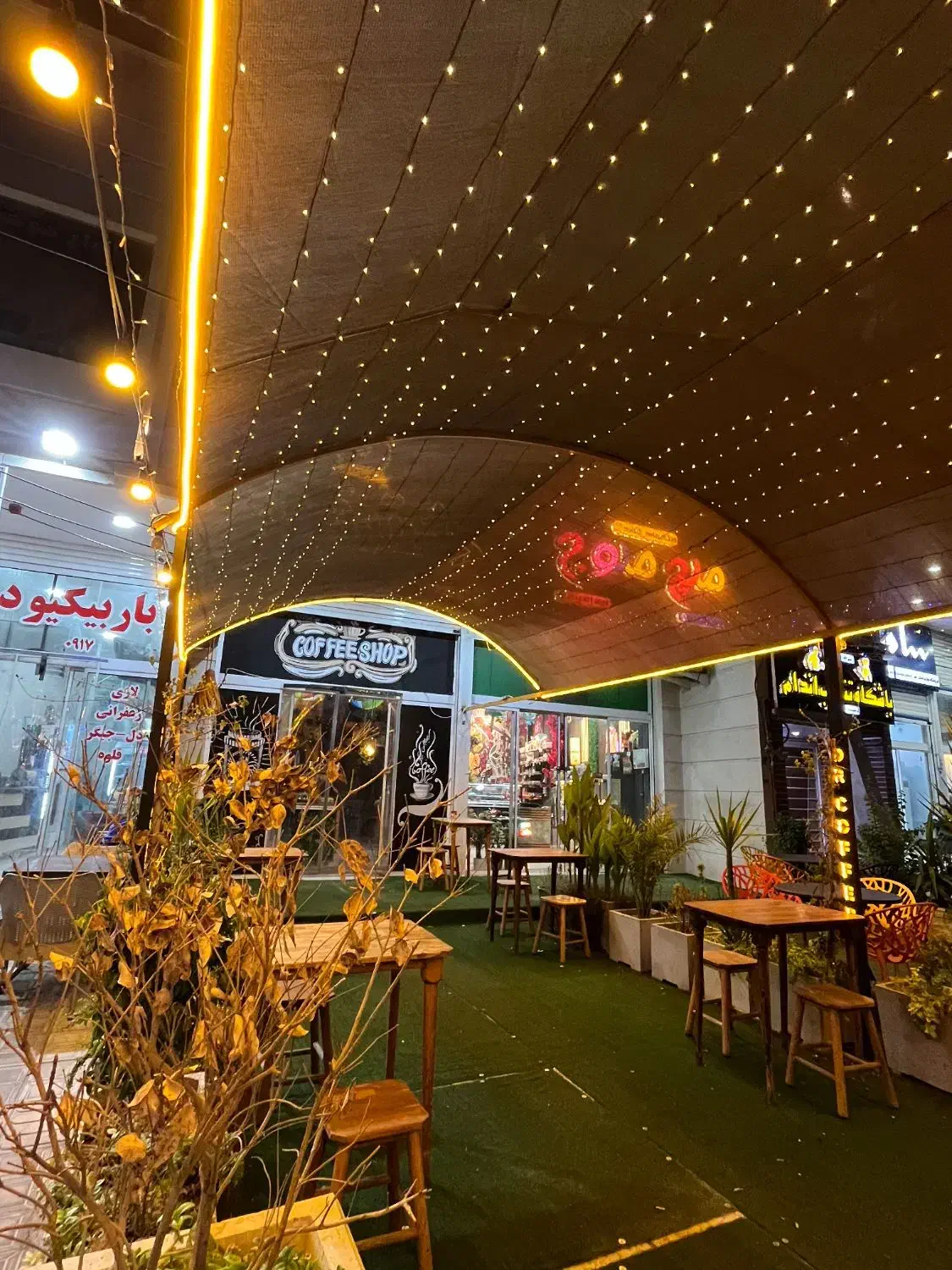 استخدام نیرو برای کافه|استخدام خدمات فروشگاه و رستوران|کازرون, |دیوار