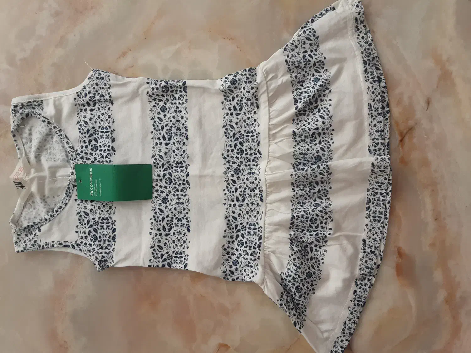 لباس بچگانه دختر|کفش و لباس بچه|میانه, |دیوار