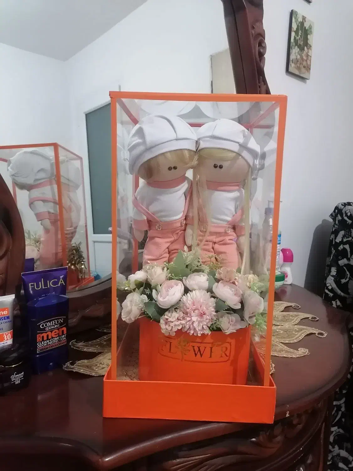 باکس گل|گل مصنوعی|قم, شاه سید علی|دیوار