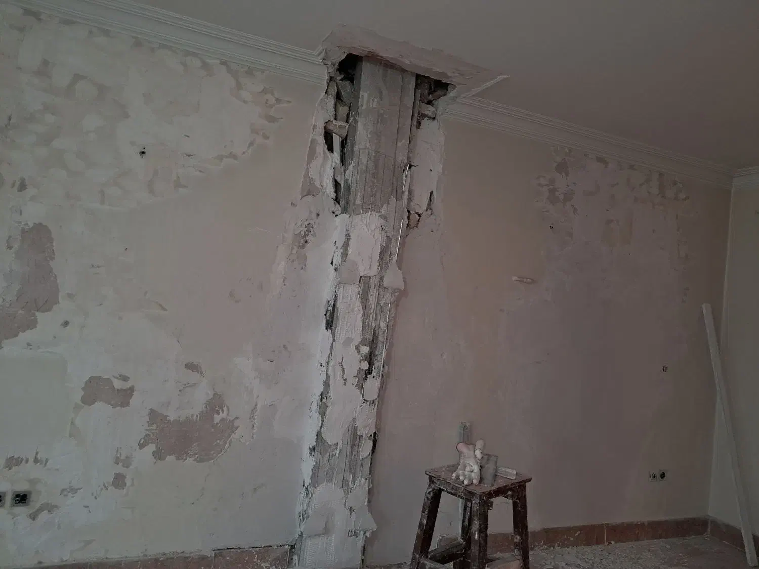 گچکاری .گچ کار خورده کاری|خدمات پیشه و مهارت|تهران, فرمانیه|دیوار