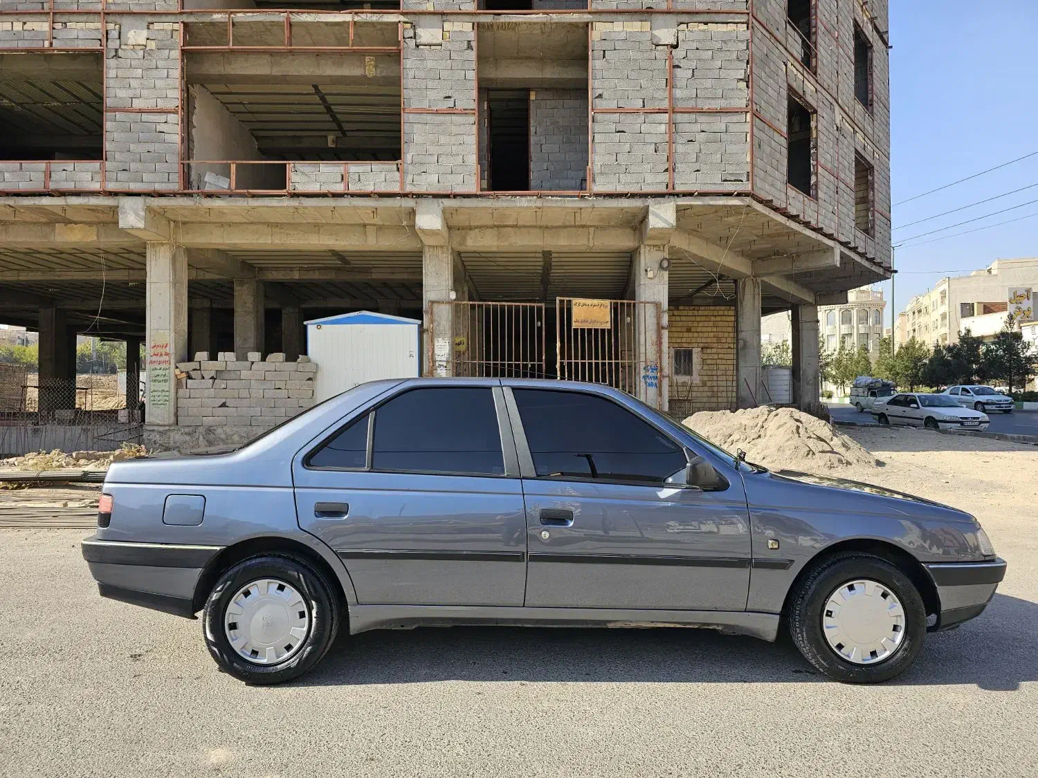 پژو ۴۰۵ GLX مدل ۹۶ بیرنگ سند اول|خودرو سواری و وانت|قم, بنیاد|دیوار