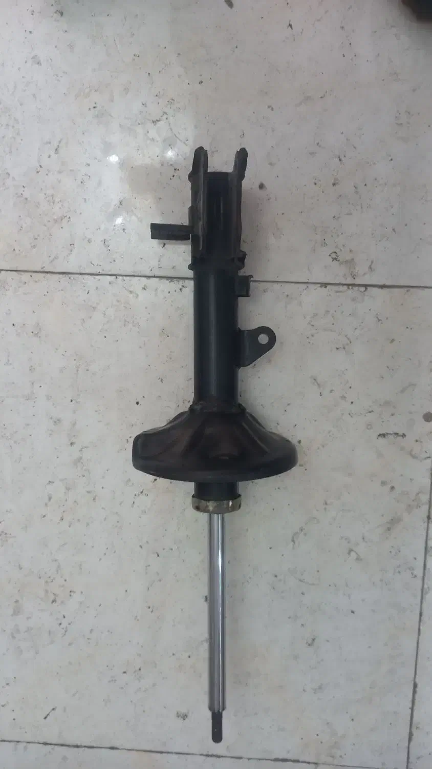 یک جفت کمک فنر هیوندا آوانته در حد نو و کاملا سالم|قطعات یدکی و لوازم جانبی|مشهد, یوسفیه (شهرک غرب)|دیوار