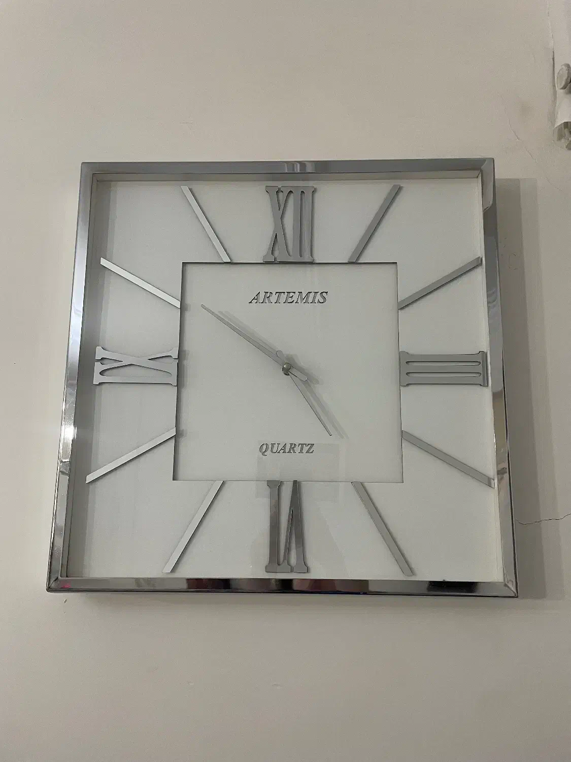 ساعت مربع|ساعت دیواری و تزئینی|تهران, اسفندیاری|دیوار