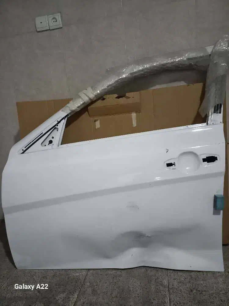 در سمت راننده دنا پلاس (پوسته خام) نیاز به صافکاری|قطعات یدکی و لوازم جانبی|تهران, فلاح|دیوار