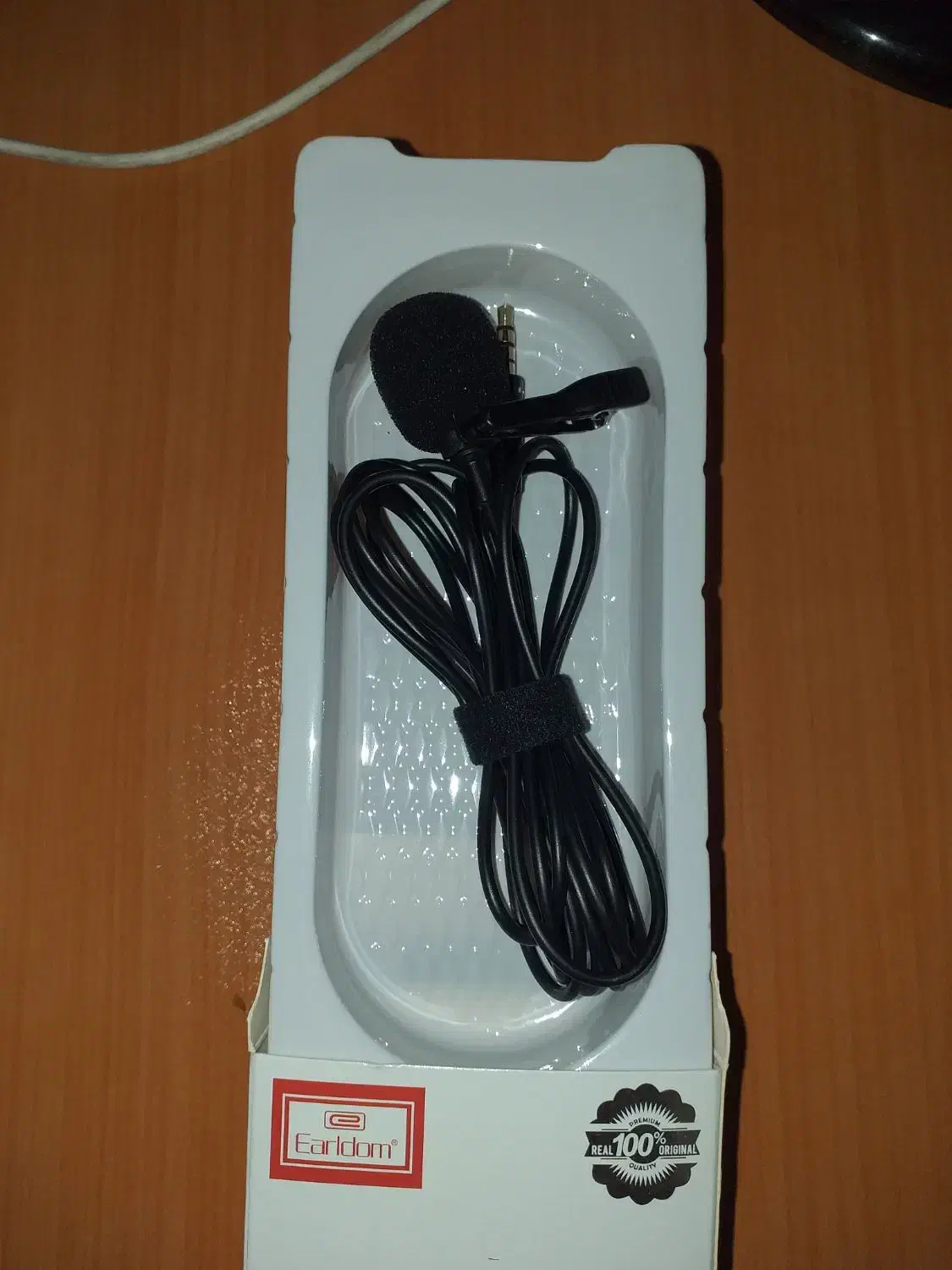 میکروفن یقه ای|صوتی و تصویری|قدس, شهر‌قدس|دیوار