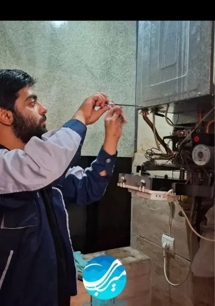 تعمیر پکیج/ ابگرمکن دیواری و زمینی/تعمیرکارپکیج/|خدمات پیشه و مهارت|کرمانشاه, |دیوار