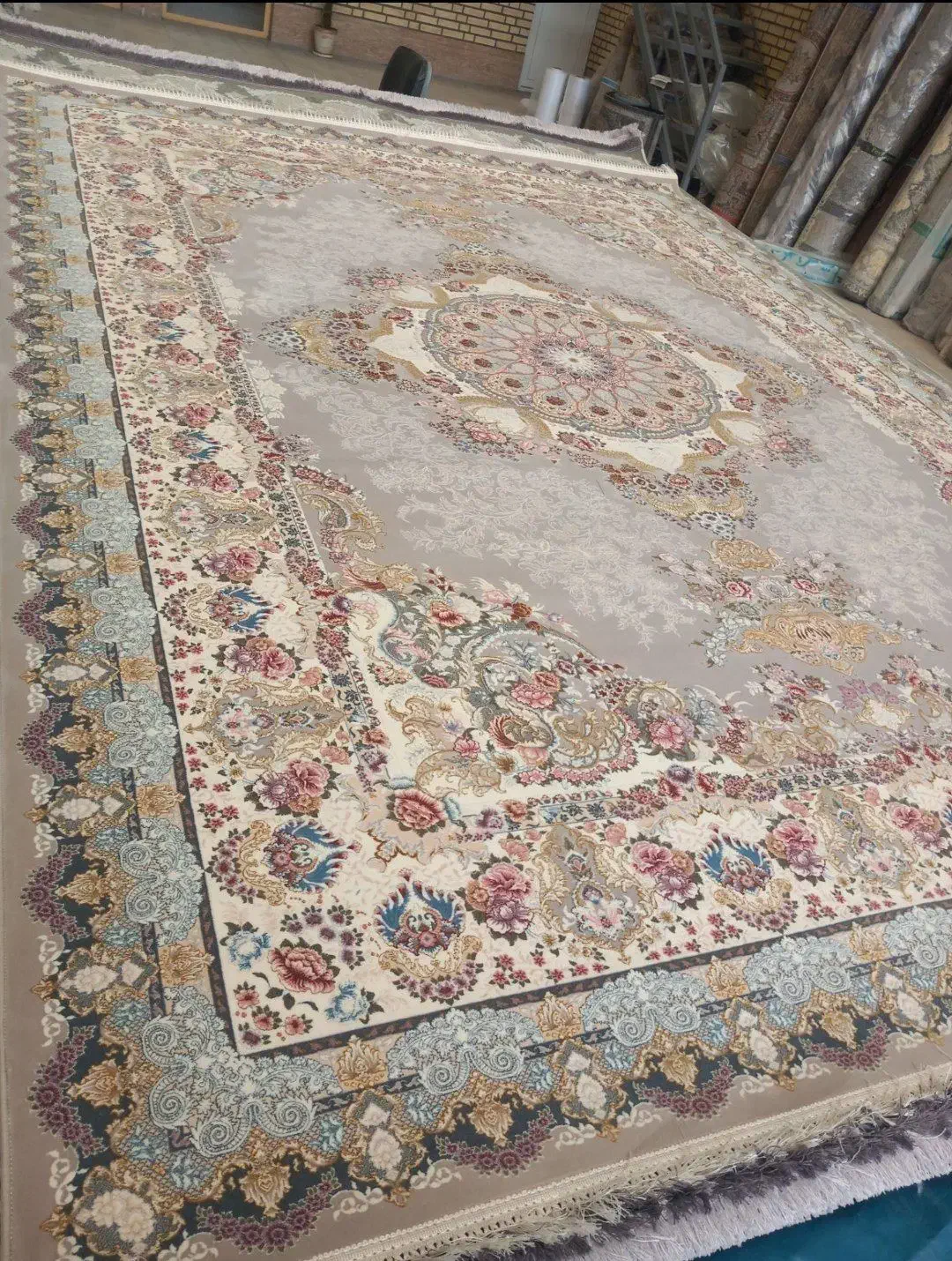 کارخانه فرش مهدی زاده با۴شعبه درتهران وکرج|فرش|سمنان, |دیوار