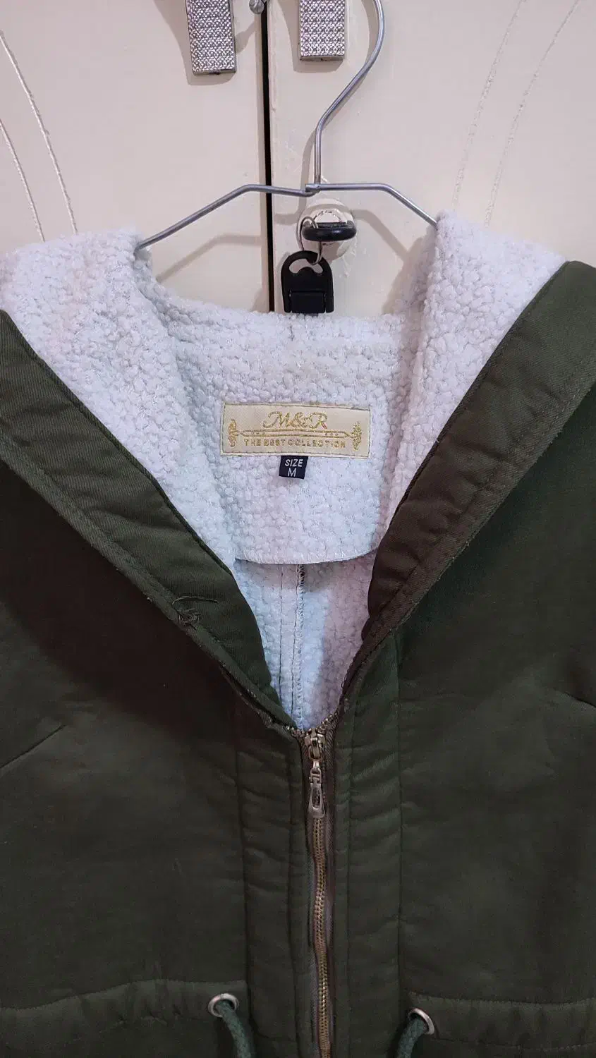 پالتو|لباس|رودهن, |دیوار