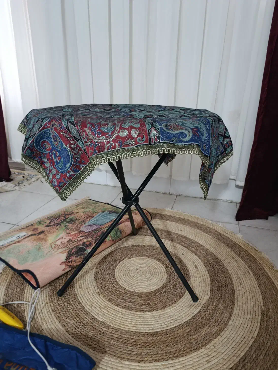 میز خاطره|صندلی و نیمکت|خرمآباد, |دیوار