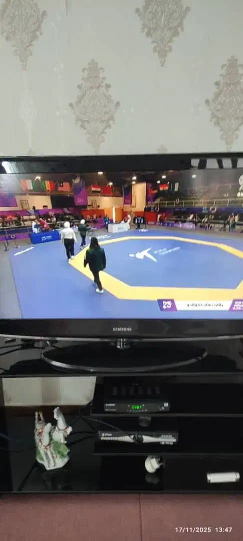 ال سی دی ۴۳ اینچ سامسونگ|تلویزیون و پروژکتور|گرگان, |دیوار