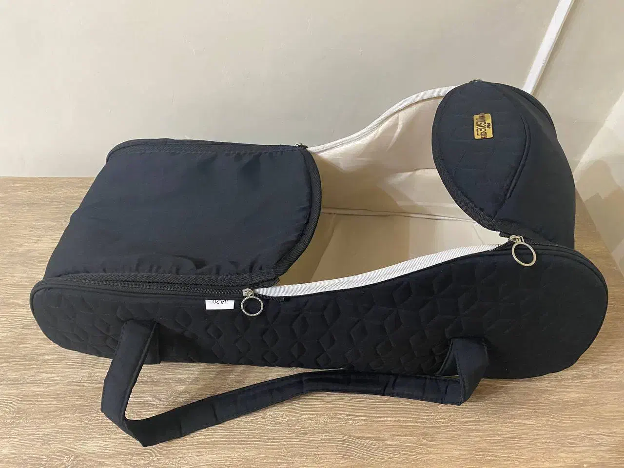 ساک حمل|کالسکه و لوازم جانبی|ابرکوه, |دیوار