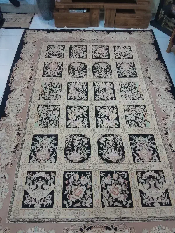 فرش|فرش|تهران, آذری|دیوار