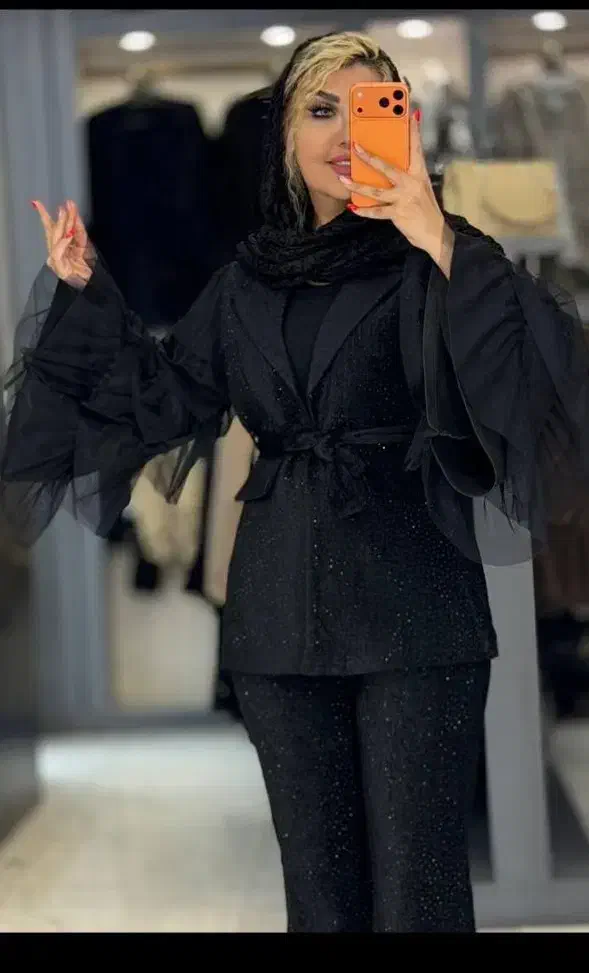 زیبا نو|لباس|کرمان, |دیوار