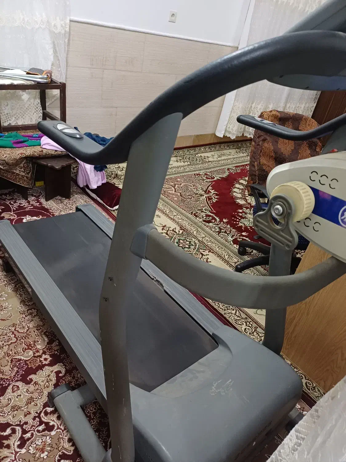 تردمیل در حد نو|تجهیزات ورزشی|بهمن صغاد, |دیوار