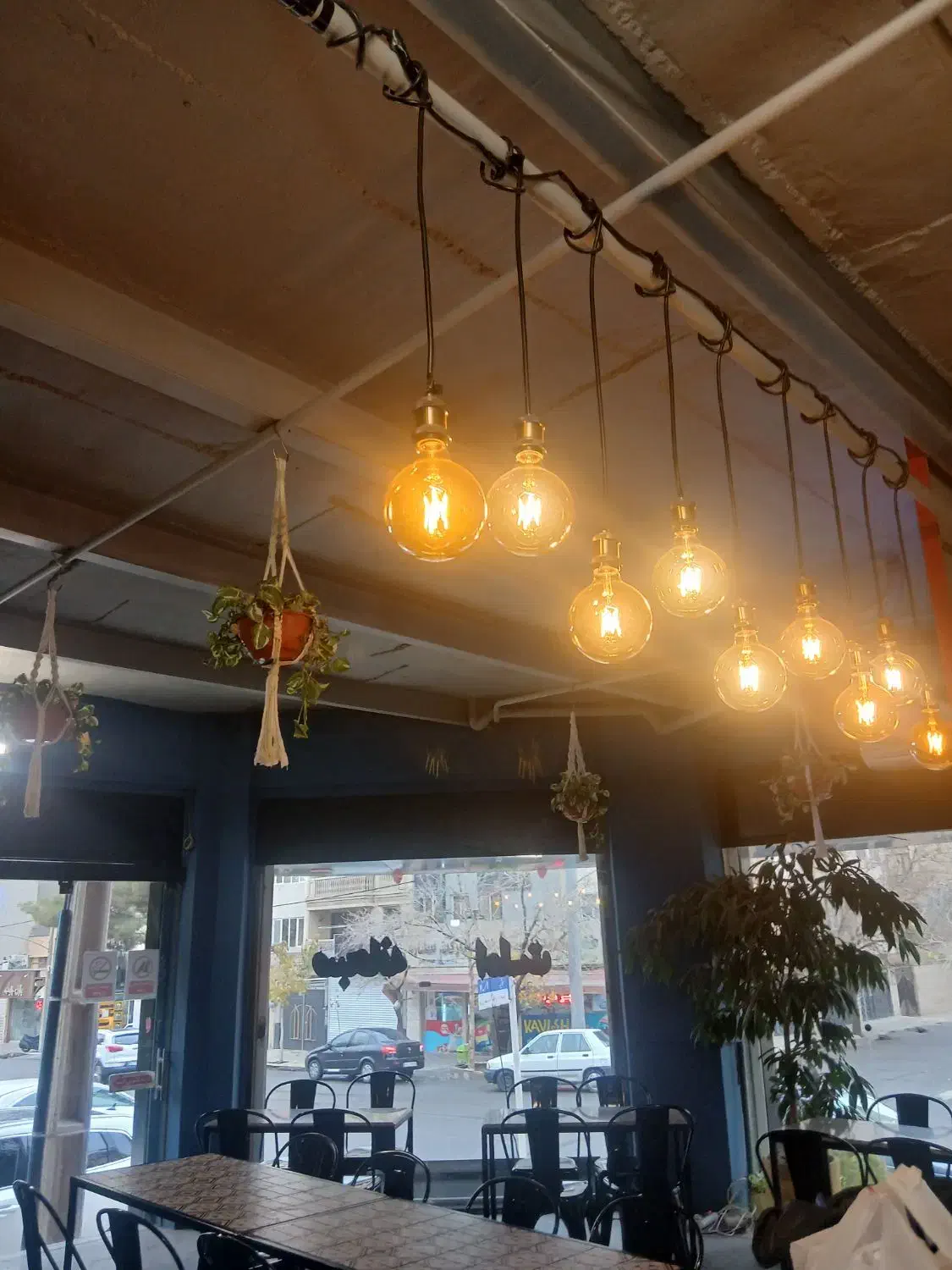 صندوق دار کافه صبحانه|استخدام خدمات فروشگاه و رستوران|مشهد, چهارچشمه|دیوار