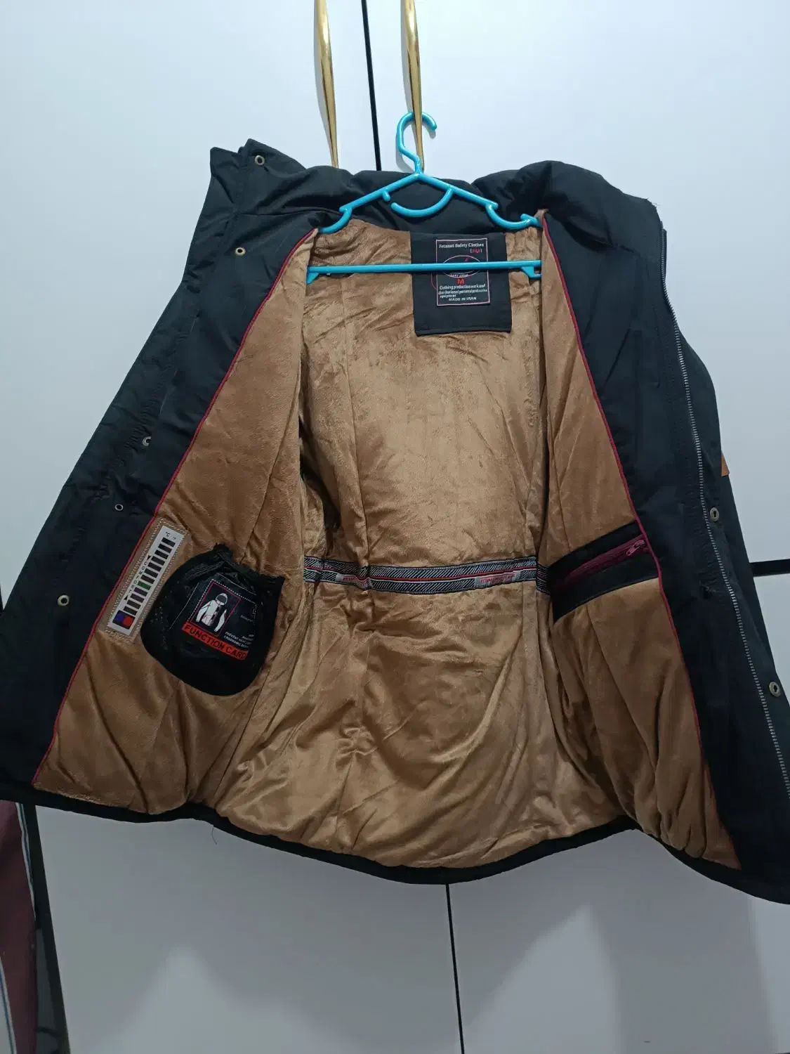 کابشن|لباس|فشاپویه, |دیوار