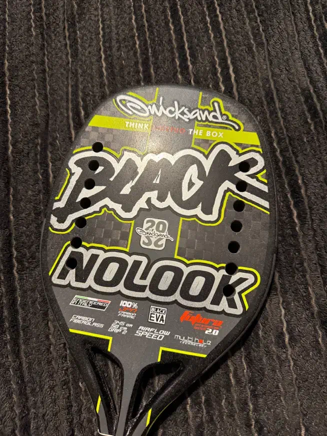 راکت تنیس ساحلی مشابه نو|ورزش‌های توپی|کیش, |دیوار