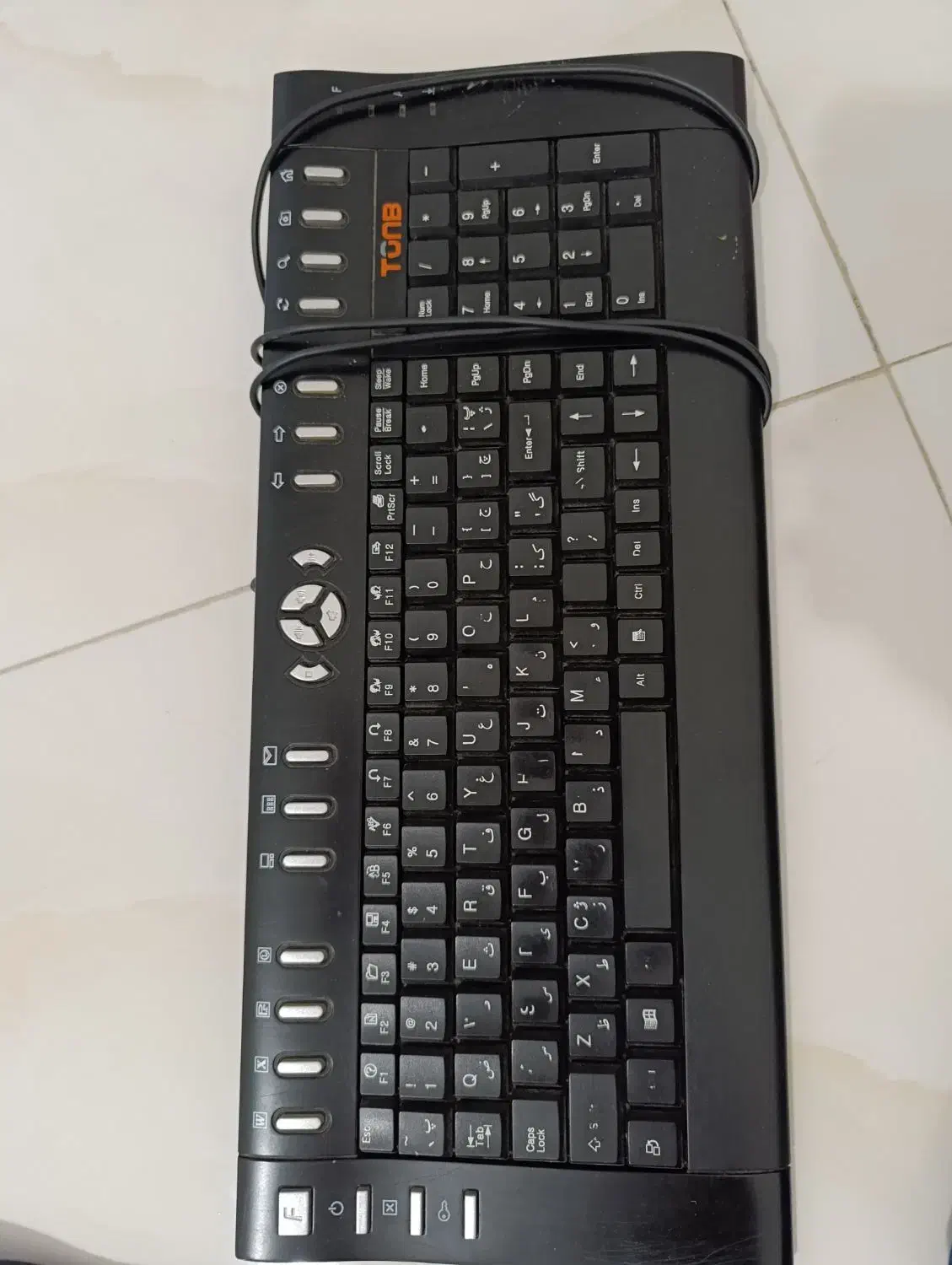 کیبورد سالم به شرط|قطعات و لوازم جانبی رایانه|پرهسر, |دیوار